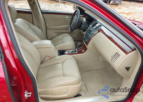 2007 Cadillac Dts V8 z USA, uszkodzony, nr VIN 1G6KD57Y77U232218